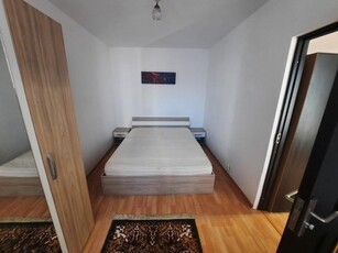 Apartament cu 2 camere, etaj 2/4, zona Tatarasi