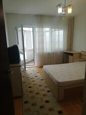 Apartament cu 3 camere, decomandat, etajul 4/10, zona Pacurari