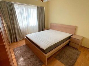 Inchiriere apartament 3 camere Titan Auchan, decomandat, cat friendly