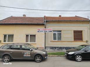 Garsonieră confort 1, localizată în zona centrală a orașului.