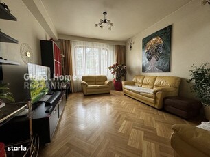 Apartament cu 3 camere de vanzare, Bloc Nou