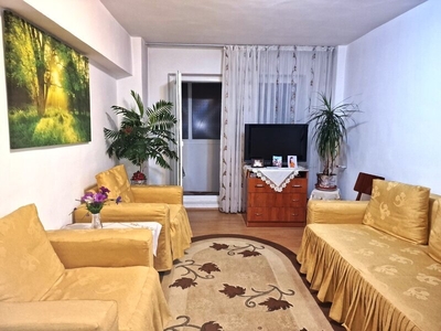 Apartament 3 camere Dristor, intersectie Ramnicul Valcea cu RM Sarat 10 min