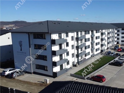 Apartament cu 2 camere decomandate si pod de vanzare in Selimbar zona Lidl/Semaforului
