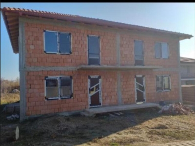 Duplex de vanzare, 4 camere, 120mp, 250mp teren, parcare, zona Chinteni