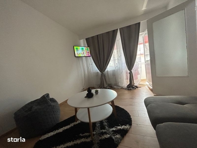 Apartament 3 camere,2 bai, 72mp,Pacurari