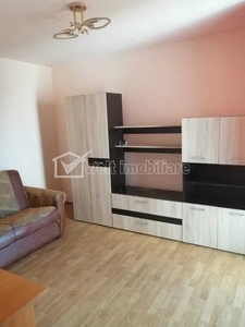 Vanzare apartament 3 camere, in cartier Manastur, Cluj Napoca