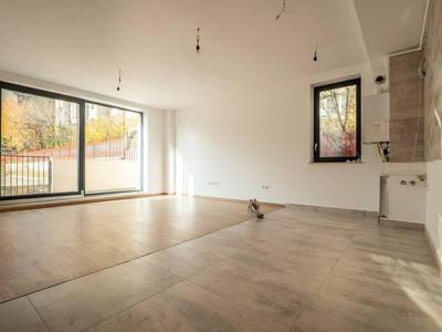 Apartament 3 camere, bloc nou, zona intrare Racadau