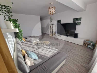 Apartament 3 camere Cartierul Solar - loc de parcare inclus