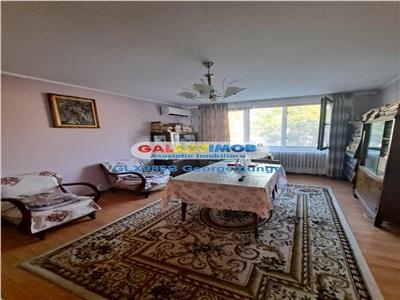 Apartament 3 camere decomandat Drumul Taberei Valea Ialomitei