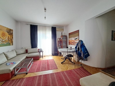 Vanzare apartament 3 camere Universitate-Armeneasca, bl. reabilitat