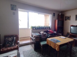 Apartament 4 camere, Zona Cetatii, bloc cu acoperis