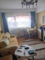 Apartament cu 3 camere de vânzare în zona Central