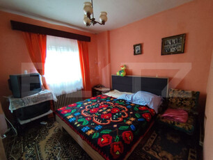 Apartament cu 3 camere decomandat