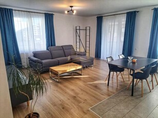 Apartament de 3 camere semidecomandat | Europa