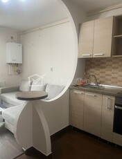 Apartament de vanzare cu 2 camere, mobilat si utilat, loc parcare, Floresti