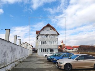 Apartament de vanzare in Sibiu - 3 camere si 2 balcoane zona Turnisor