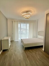 Apartament modern, mobilat nou, zona Teilor