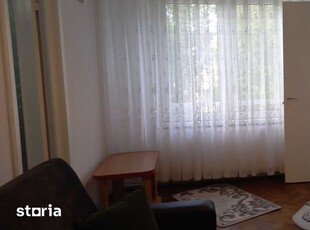 De închiriat apartament cu 2 camere, zona Brotacei