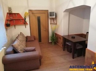 Doua apartamente, garaj, Central, Brasov