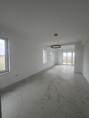 Duplex modern cu finisaje premium