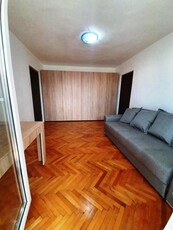 Inchiriem Apartament 2 Camere, Semidecomandat, Mobilat, Florilor