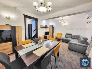 Vila cu 7 camere de vanzare, zona Central, 180 mp