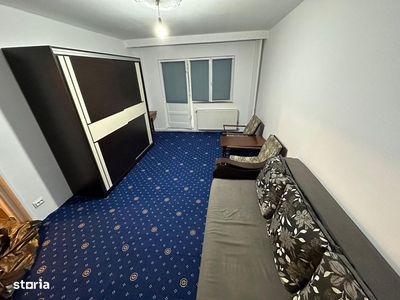 Apartament 2 camere,zona Roman Voda