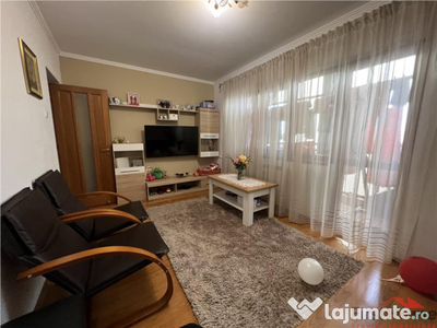 Apartament 3 camere, renovat, etaj 5( lift nou), B-dul Uniri