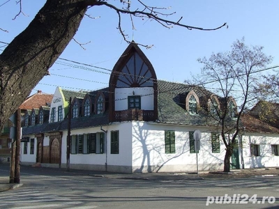 De Vânzare: Pensiune cu 18 camere cu restaurant în Oradea, zona ultracentrală Subcetate