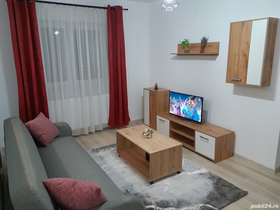 Inchiriez apartament