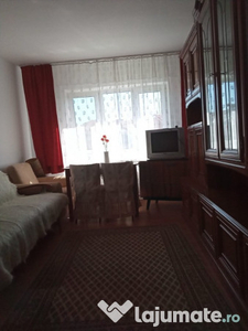 Proprietar inchiriez apartament 2 camere - Nufarul - zona Lotus Oradea