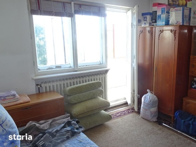 Vand apartament 2 camere in Deva, zona Aleea Pacii, bloc de 4 etaje