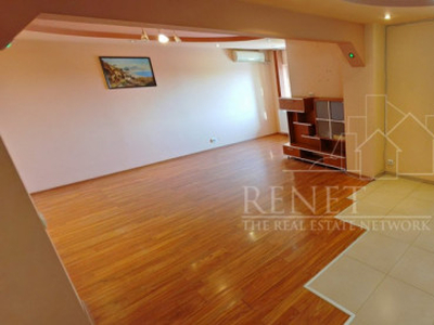 Apartament 4 camere 98 mp com.1 Decembrie