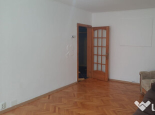 Apartament 2 camere dec. et. 1/4 ultracentral (Republicii)