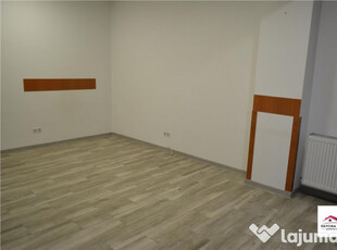 Apartament Bloc Nou 3 Camere 2 Bai si 2 Parcari Private de