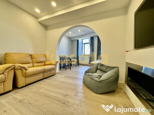 Apartament cu 2 camere si dressing/birou langa Piata Vict...