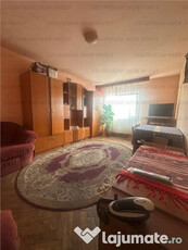 Apartament cu 3 camere, decomandat - zona Astra