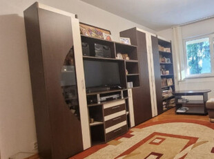 Apartament cu 3 camere in Centrul Civic (strada Harmanului)