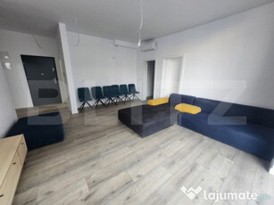 Apartament cu 3 camere, 68 mp, zona Centru