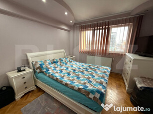 Apartament de vanzare cu 2 camere, zona Cetate.