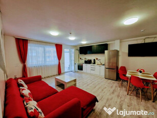 Apartament modern 2 camere, terasa 27mp, parcare, Zona Flori