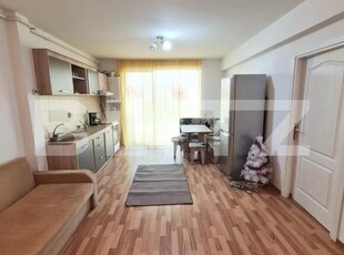 Pret oportun! Apartament 2 camere, etaj intermediar, balcon 10 mp, zona Porii