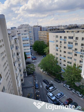 VAND APARTAMENT 3 CAMERE SPATIOS LANGA METROU APARATORII PAT