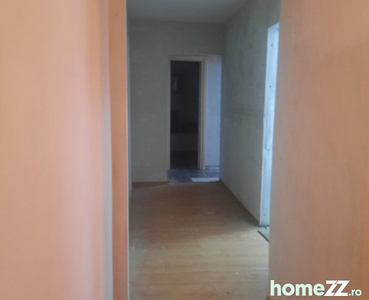 Apartament 2 camere transformat în 3