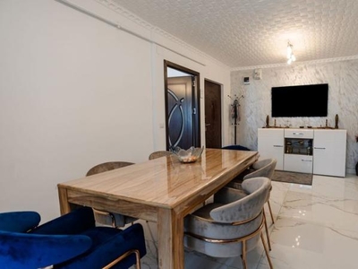 Apartament 3 camere de inchiriat| Ostroveni| id-MO118