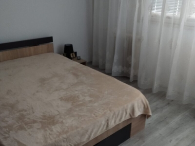 Apartament 3 camere Jean Steriadi, biserica de lemn