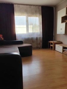 Apartament cu 3 camere decomandate zona Energia