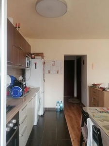 Apartament de 2 camere, 51mp, etaj intermediar, parcare, zona Porii