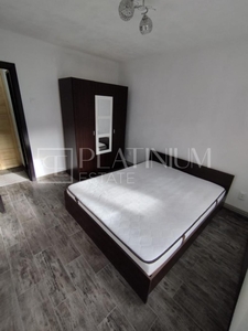 Apartament DECOMANDAT cu 2 camere, in zona Aradului