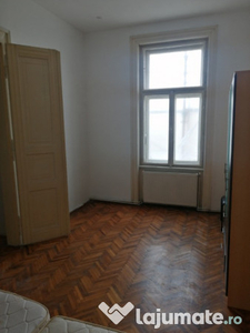 Proprietar apartament 4 camere Blvd. Gr. Dragalina nr. 24 Timisoara